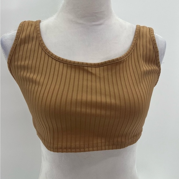 Boohoo Tan Ribbed Knit Scooped Cropped Tank Top Size 12 NWT - Picture 10 of 13